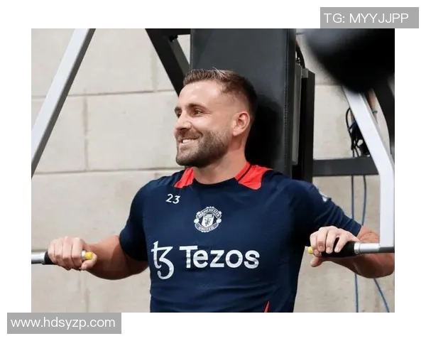 曼联“看不懂”图赫尔!卢克·肖落选名单,红魔球迷集体“抓瞎” 曼联“看不懂”图赫尔!卢克·肖落选名单,红魔球迷集体“抓瞎”